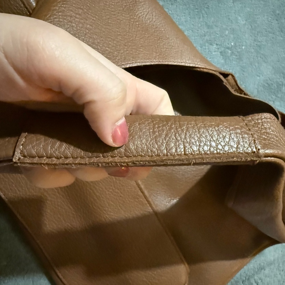 Banana Republic Vegan Leather Hobo Bag - Picture 5 of 7
